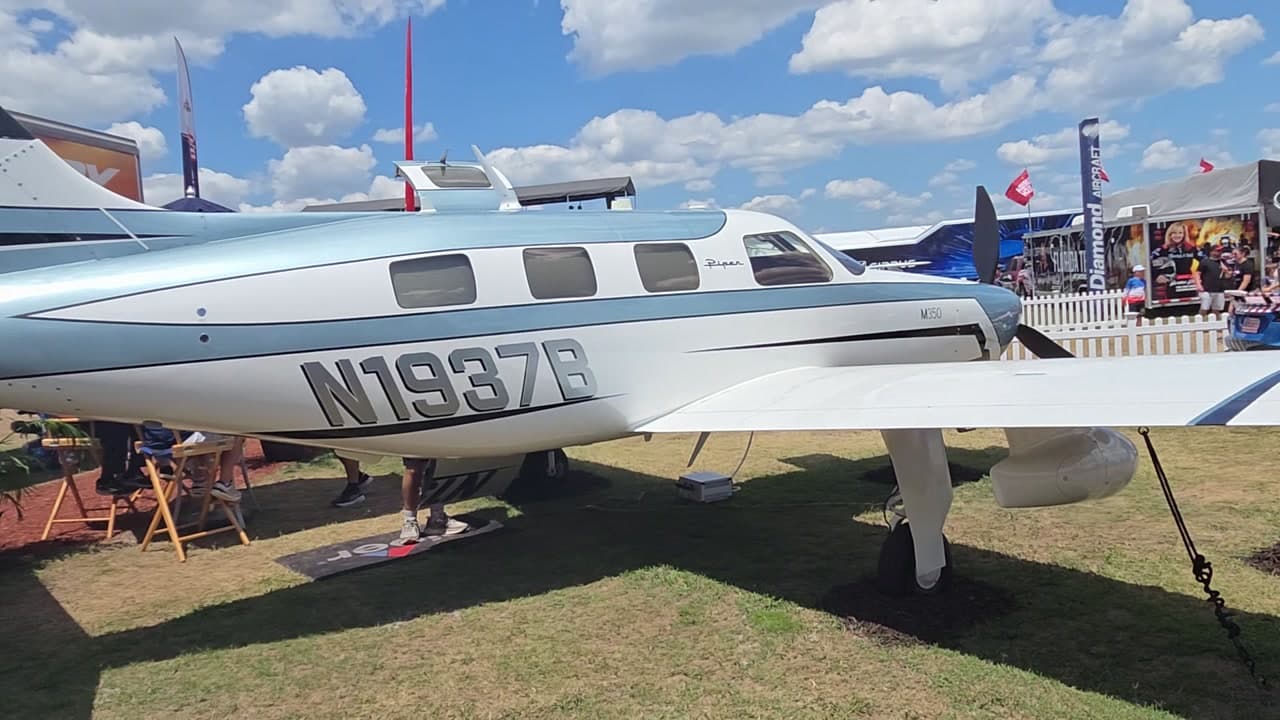N1937B at KLAL