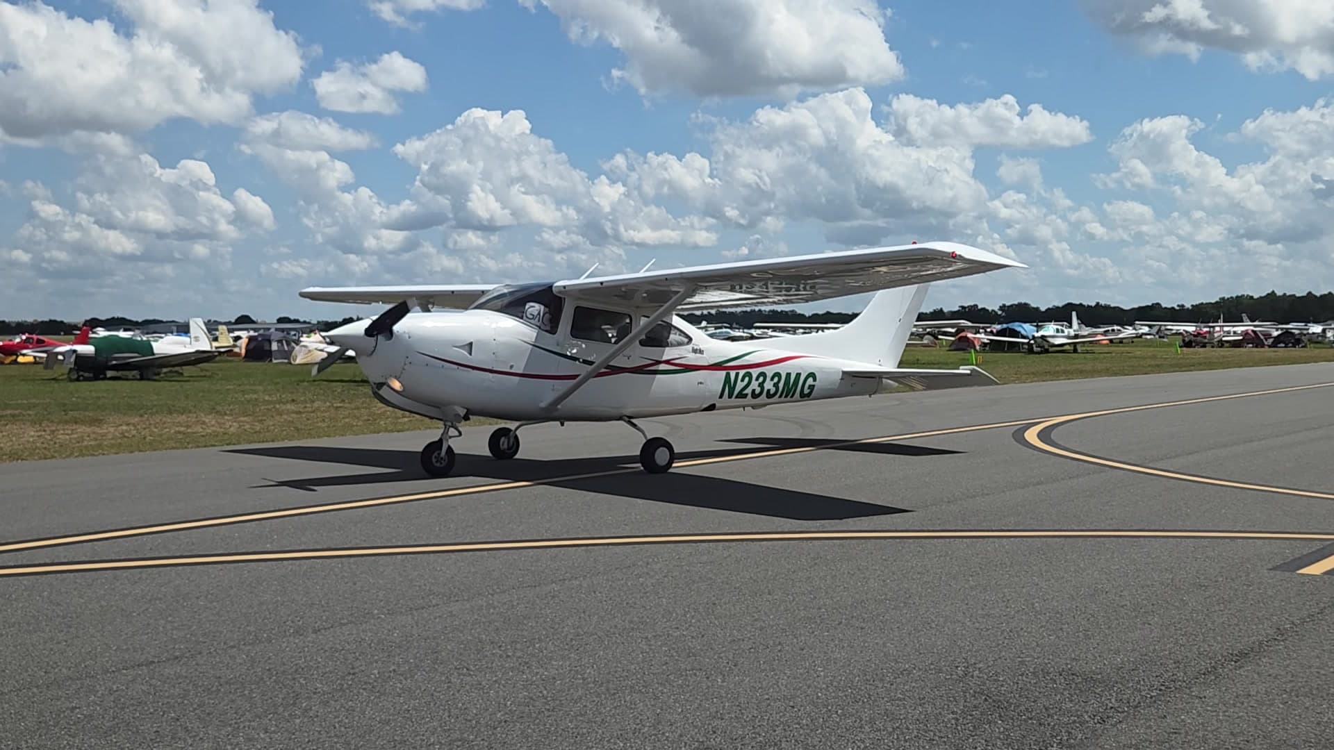 N233MG - Cessna 182 Skylane