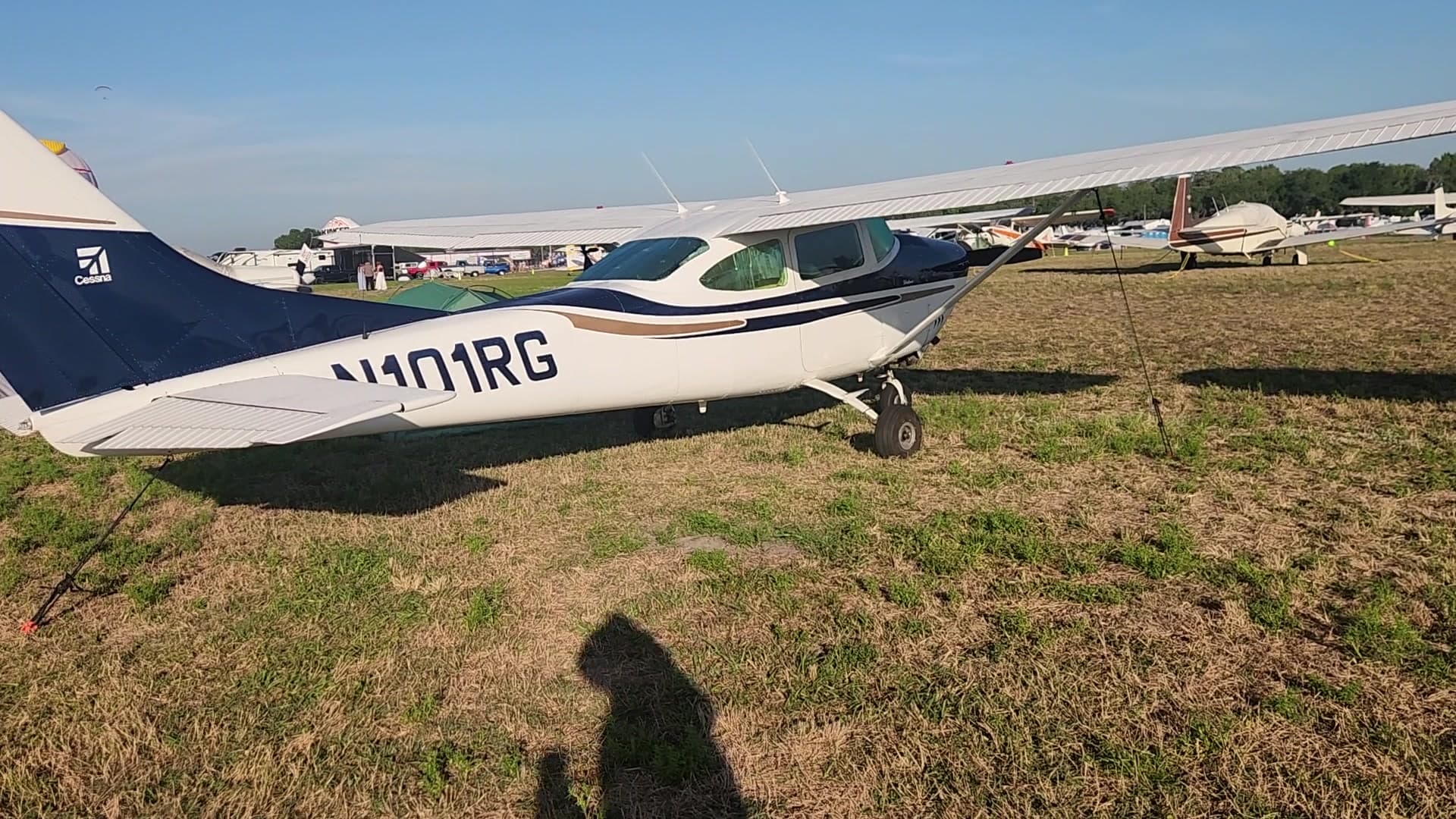 N101RG - Cessna 182L