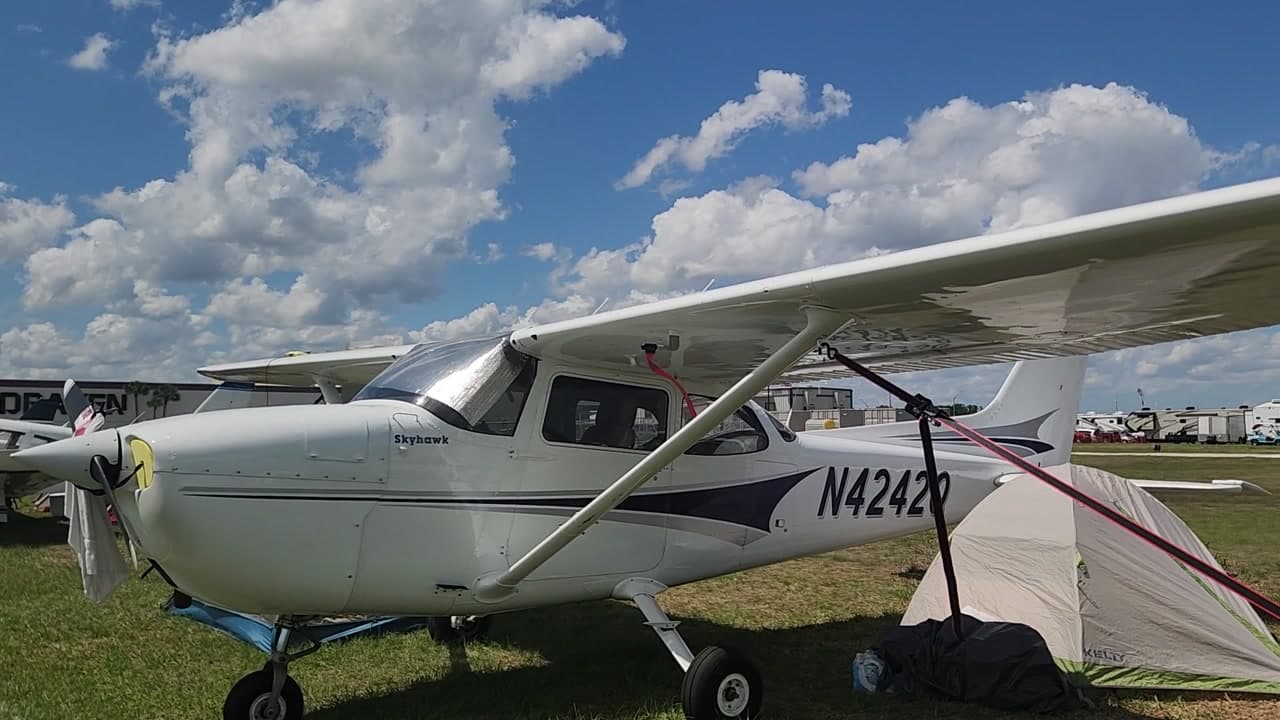N4242Q at KLAL