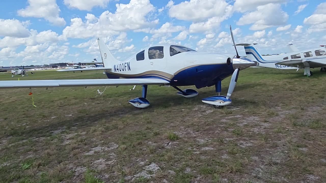 N400FN at KLAL