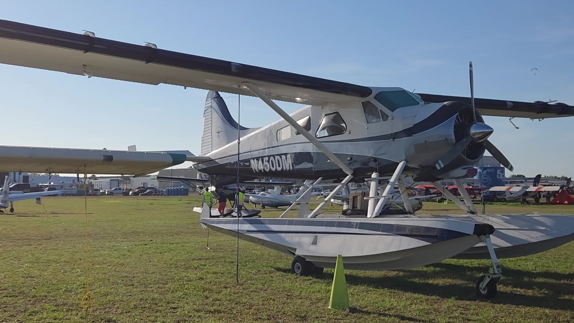 N450DM - Dehavilland DHC-2