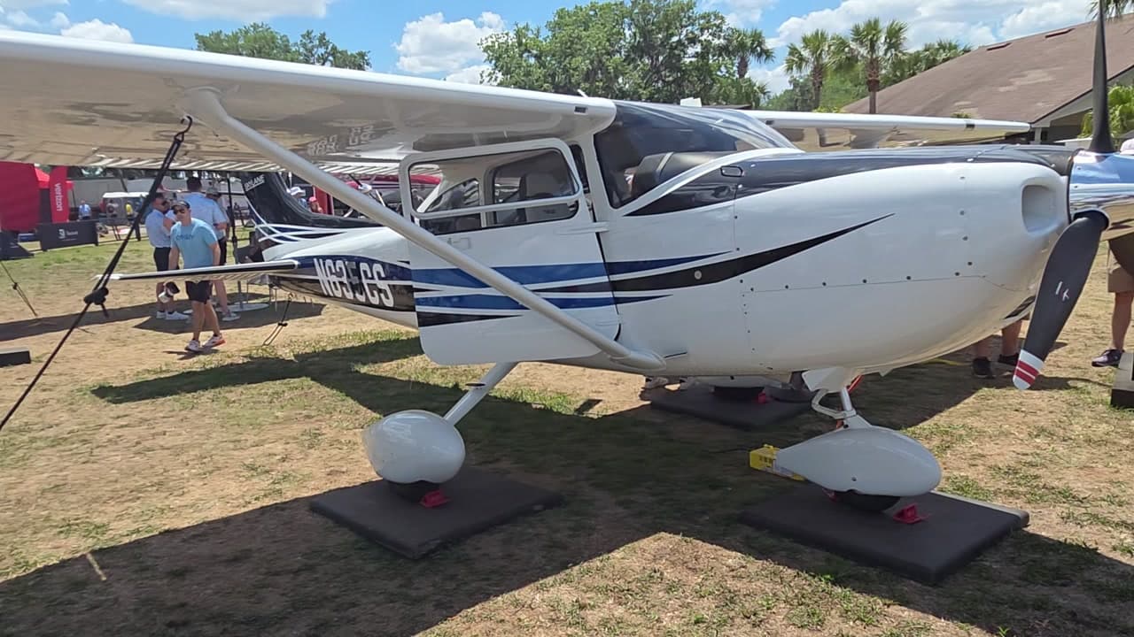 N70651 at KLAL