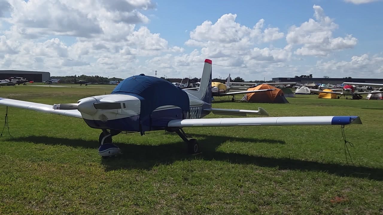 N9827U at KLAL