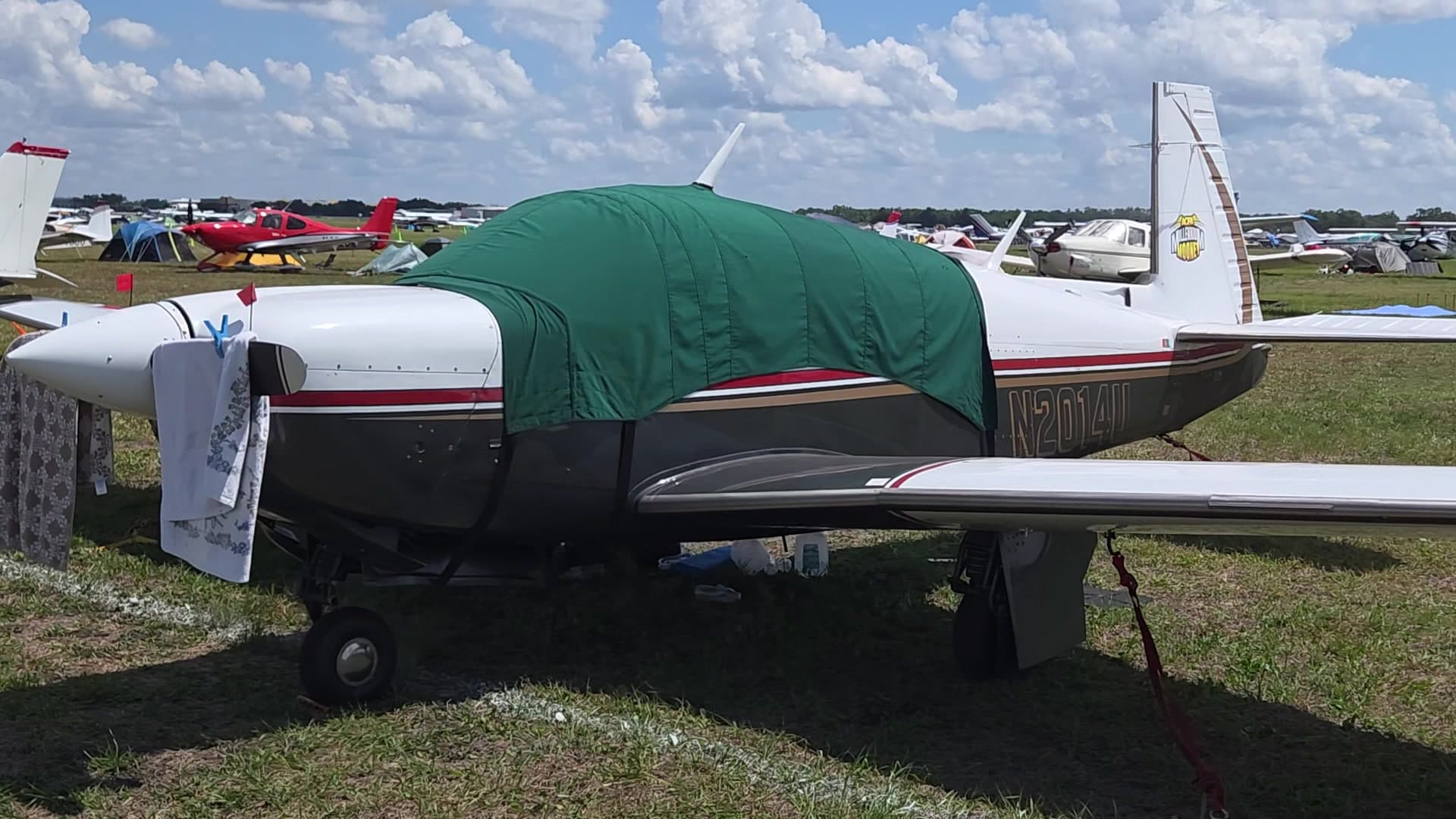 N2014U - Mooney M20-series single-engine piston