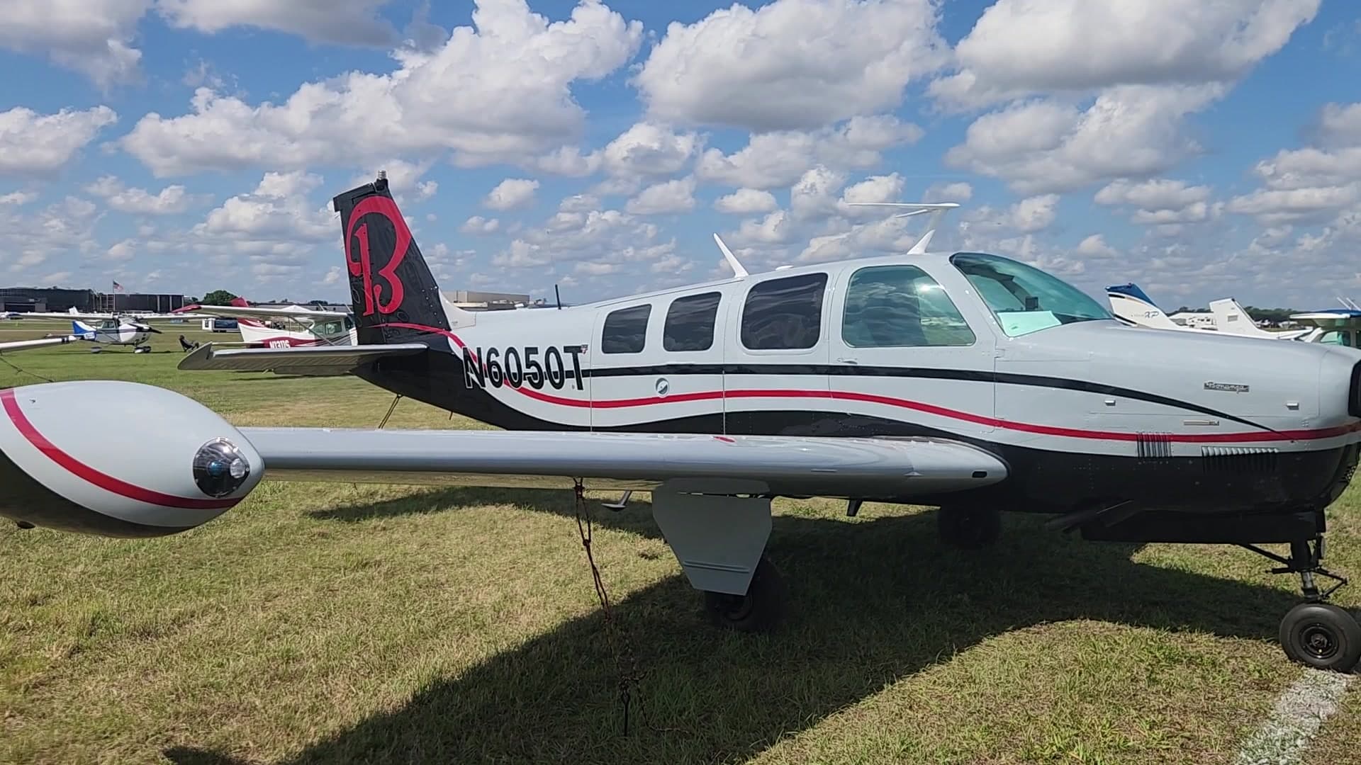 N6050T - Beechcraft Bonanza V-tail