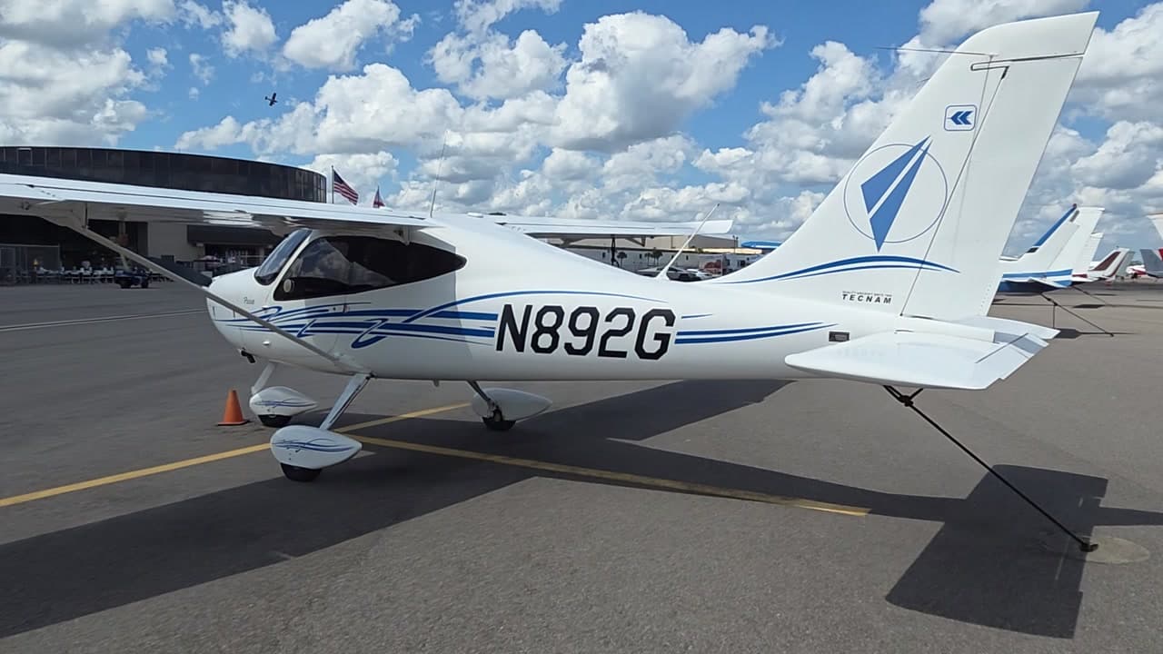 N892CG at KLAL