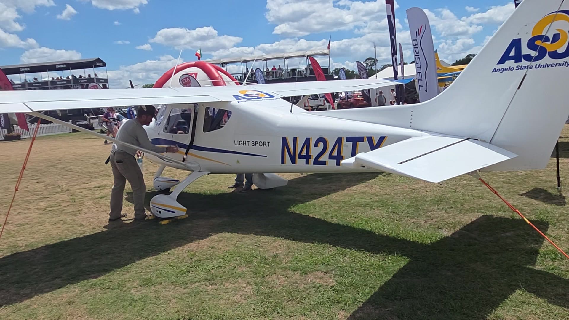 N424TY - light sport