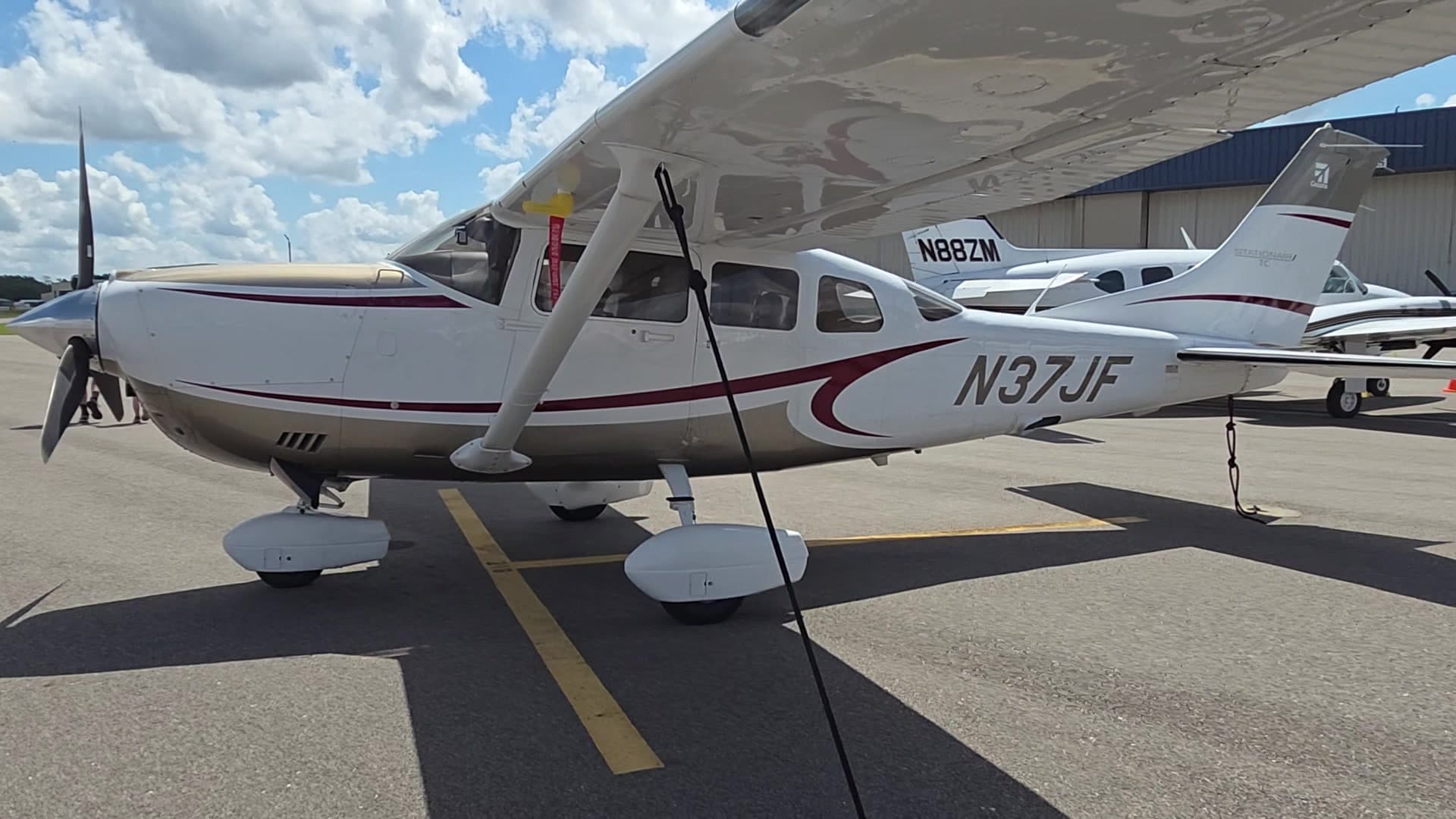 N37JF - Cessna 182 Skylane