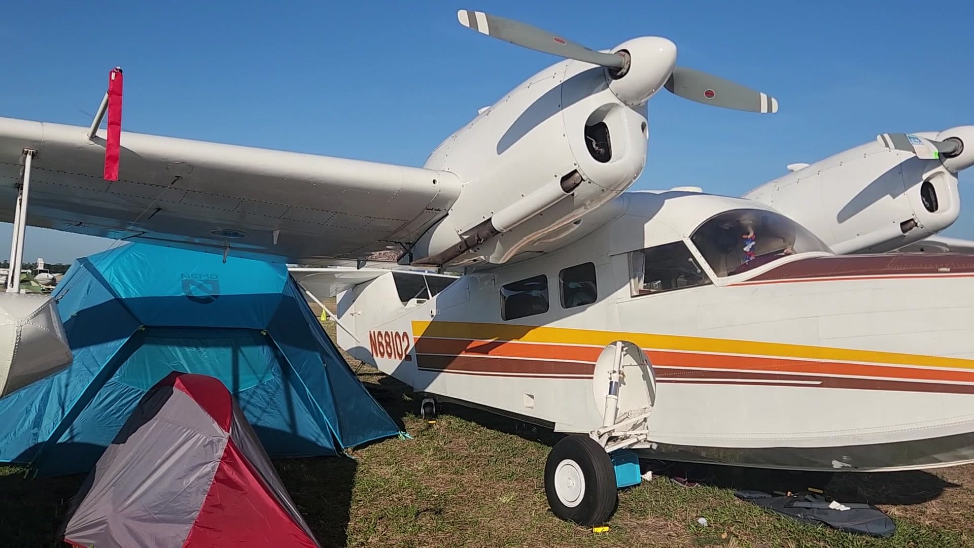 N68102 - Grumman G-44