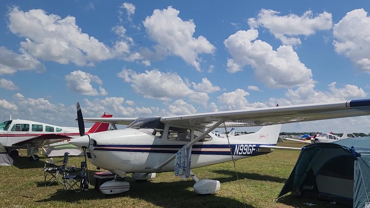 N99GF at KLAL
