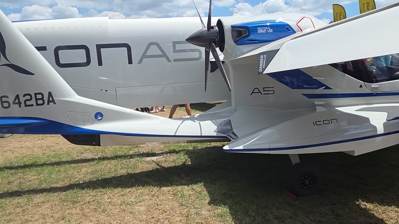 N642BA at KLAL