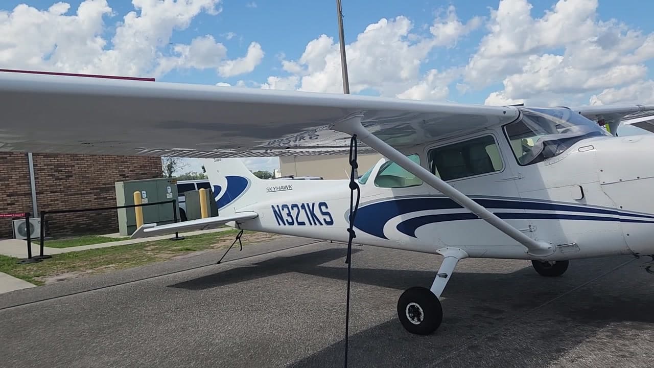 N321KS at KLAL