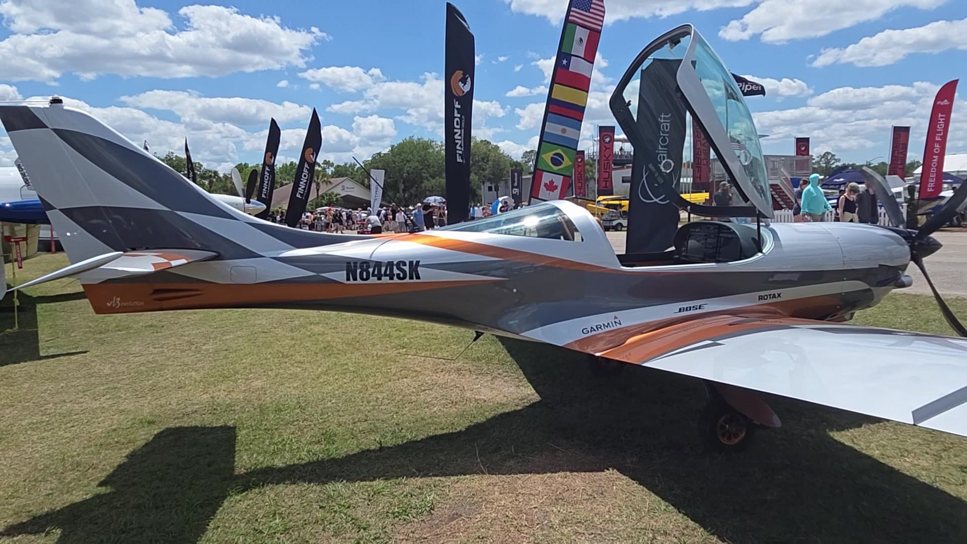 N844SK - JMB Aircraft VL3 Evolution