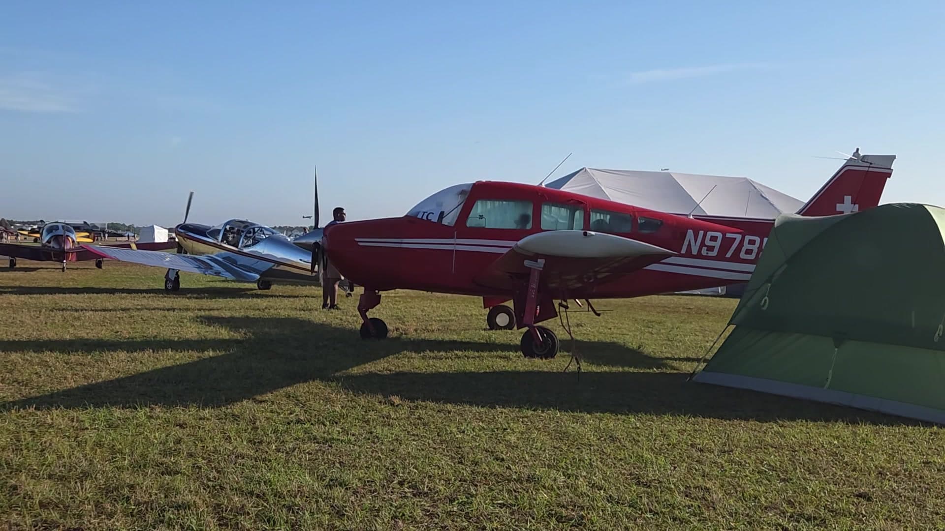 N978B - Beechcraft D50E