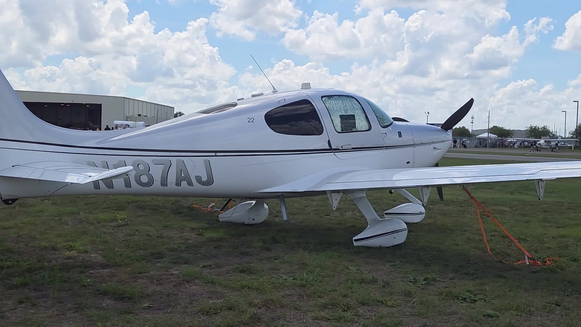 N187AJ - Cirrus SR22