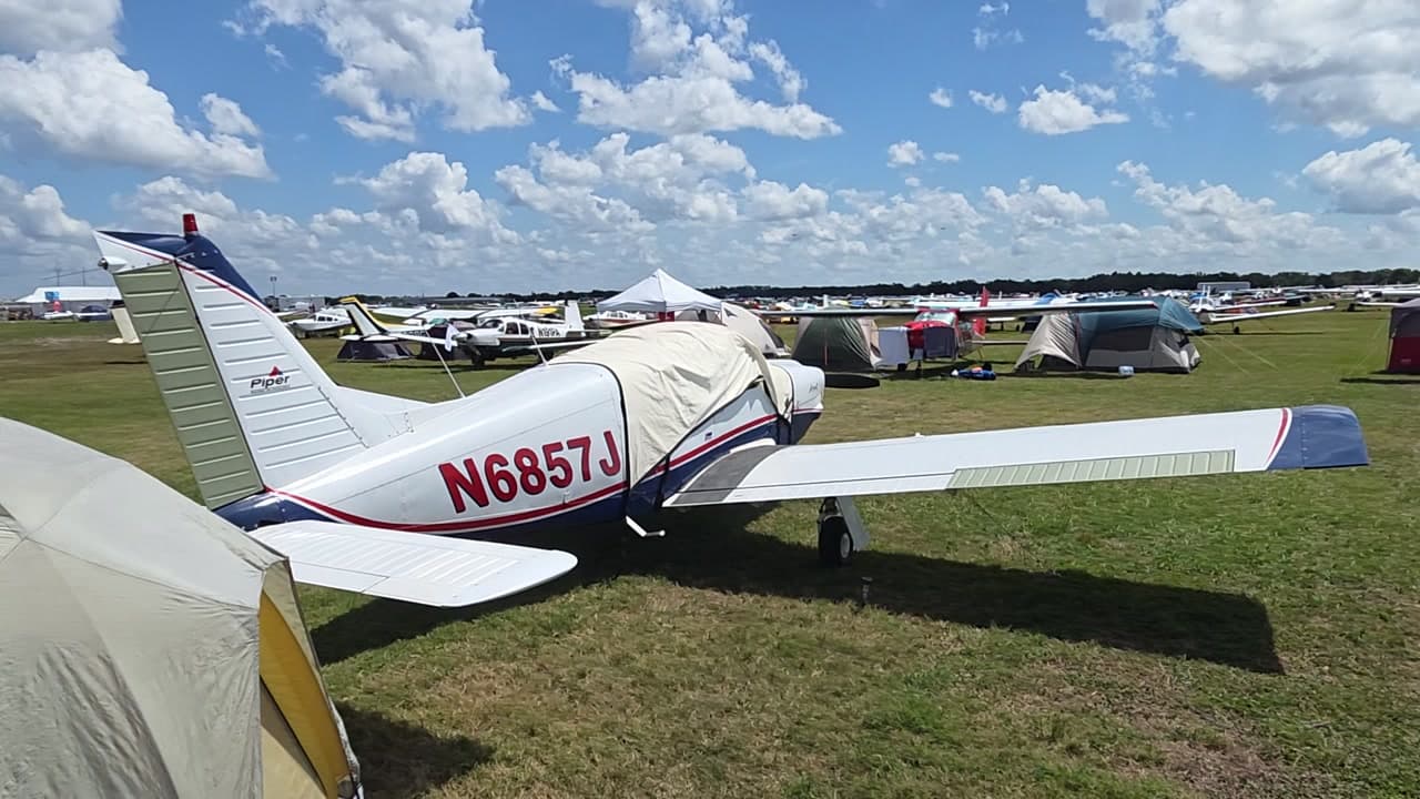 N6857J at KLAL