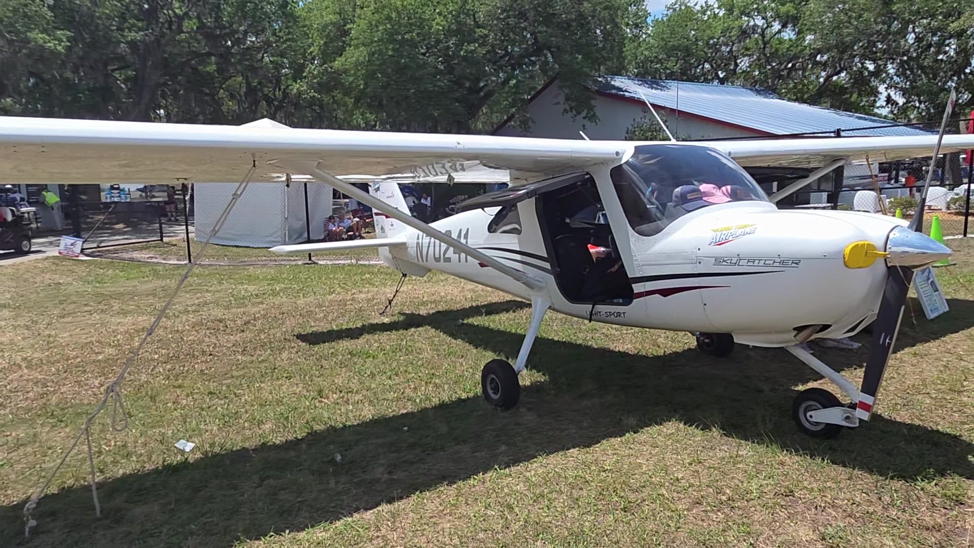 N70241 - Cessna 162 Skycatcher