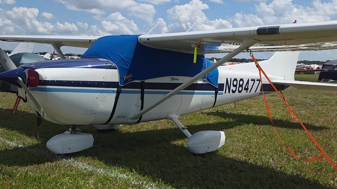 N98477 at KLAL