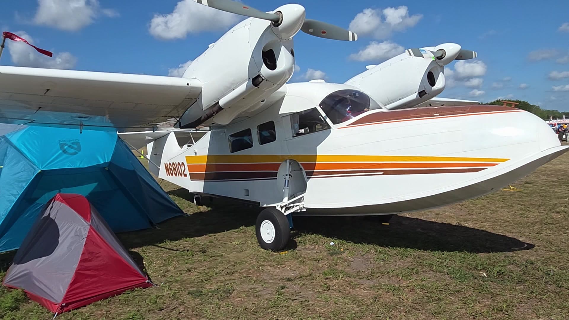 N68102 - Grumman G-44