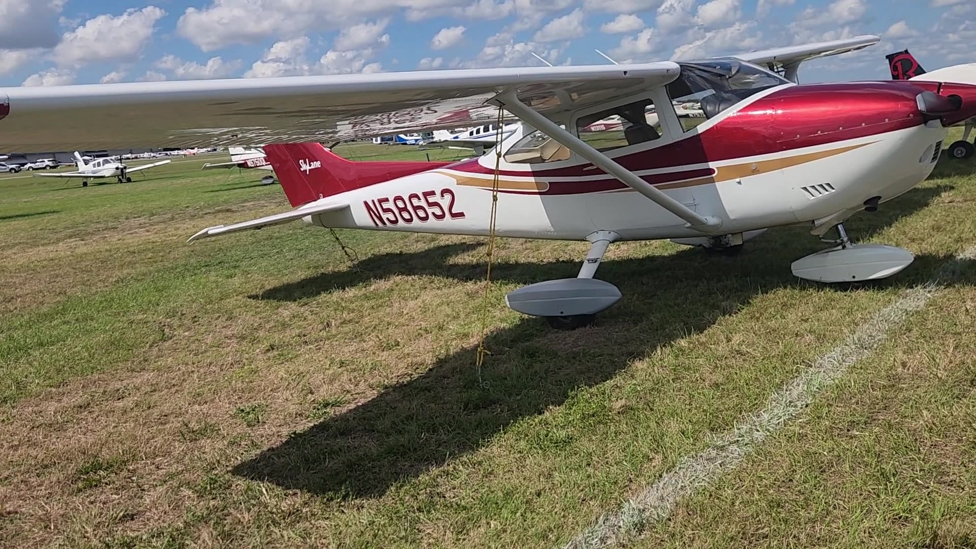 N58652 — Cessna 172 Skyhawk at Lakeland Linder Intl