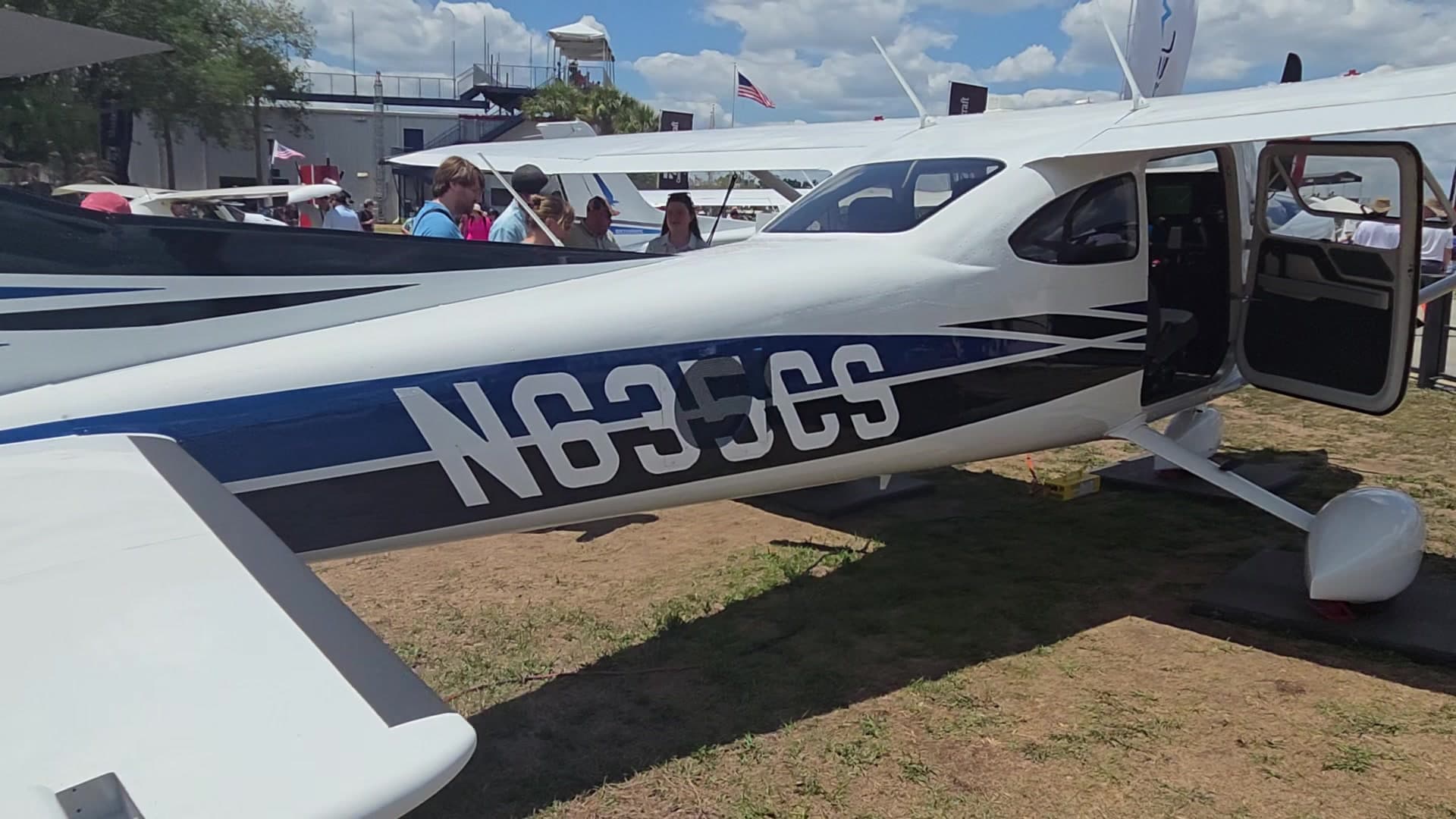 N633CS - Cessna 182