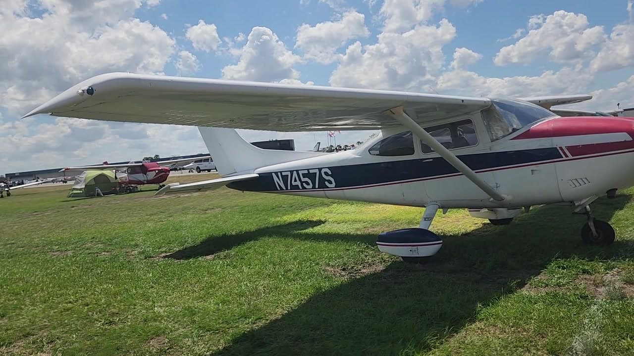 N7457S at KLAL