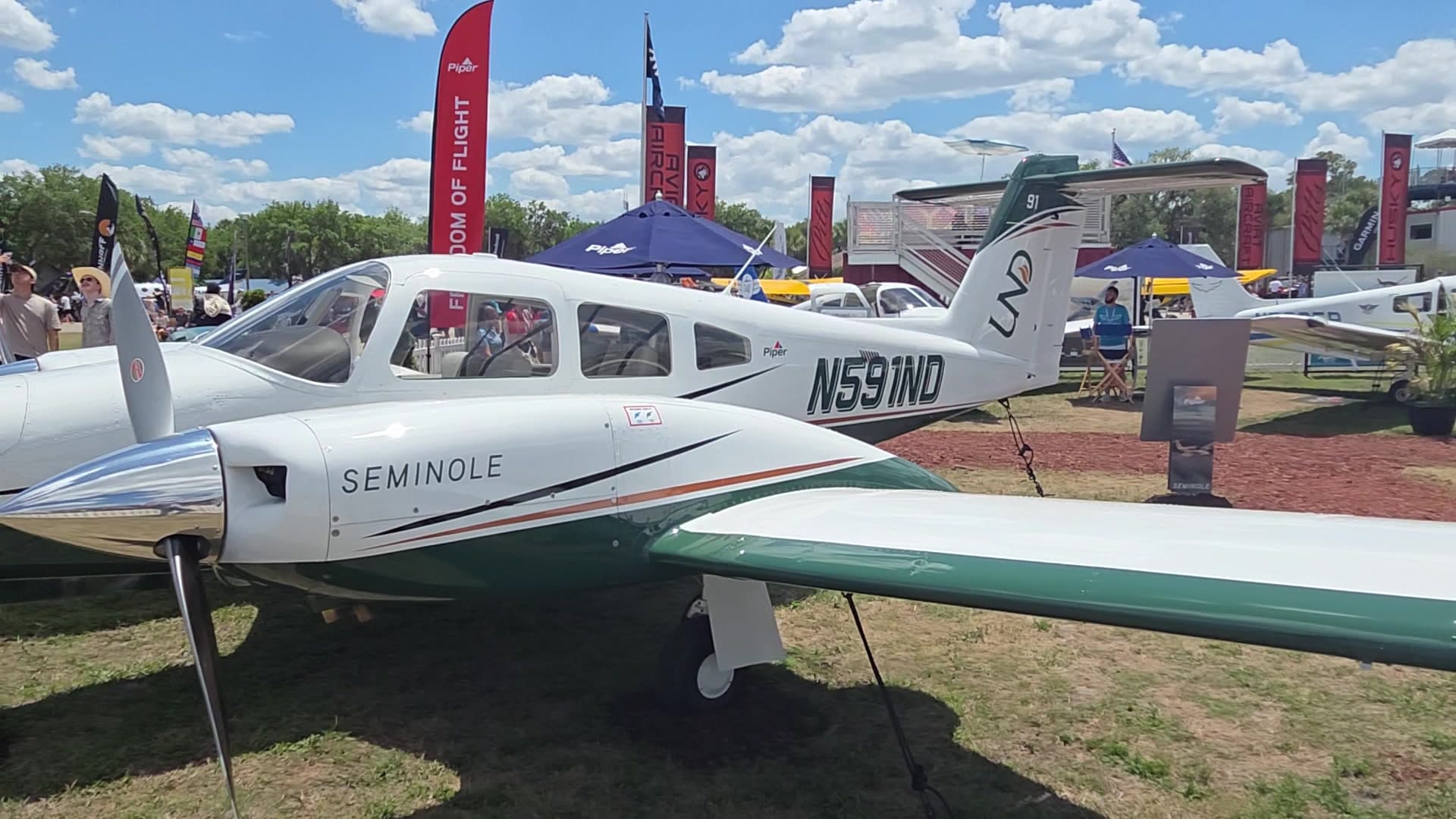N591ND - Piper PA-44 Seminole