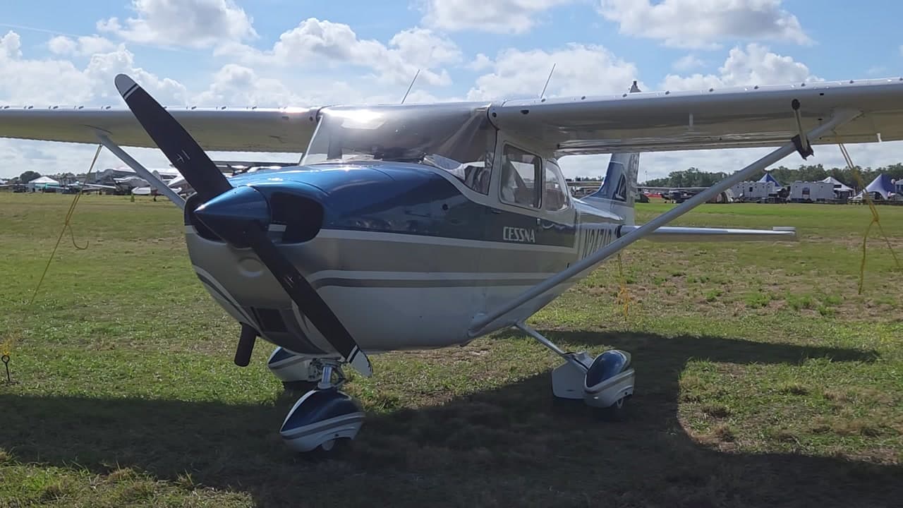 N247AP - Cessna 172K at KLAL
