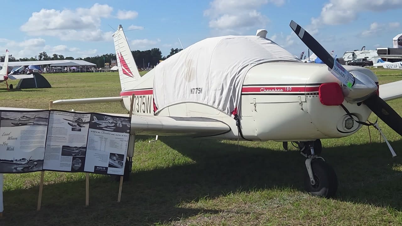 N7375W - Piper PA-28S-180 at KLAL