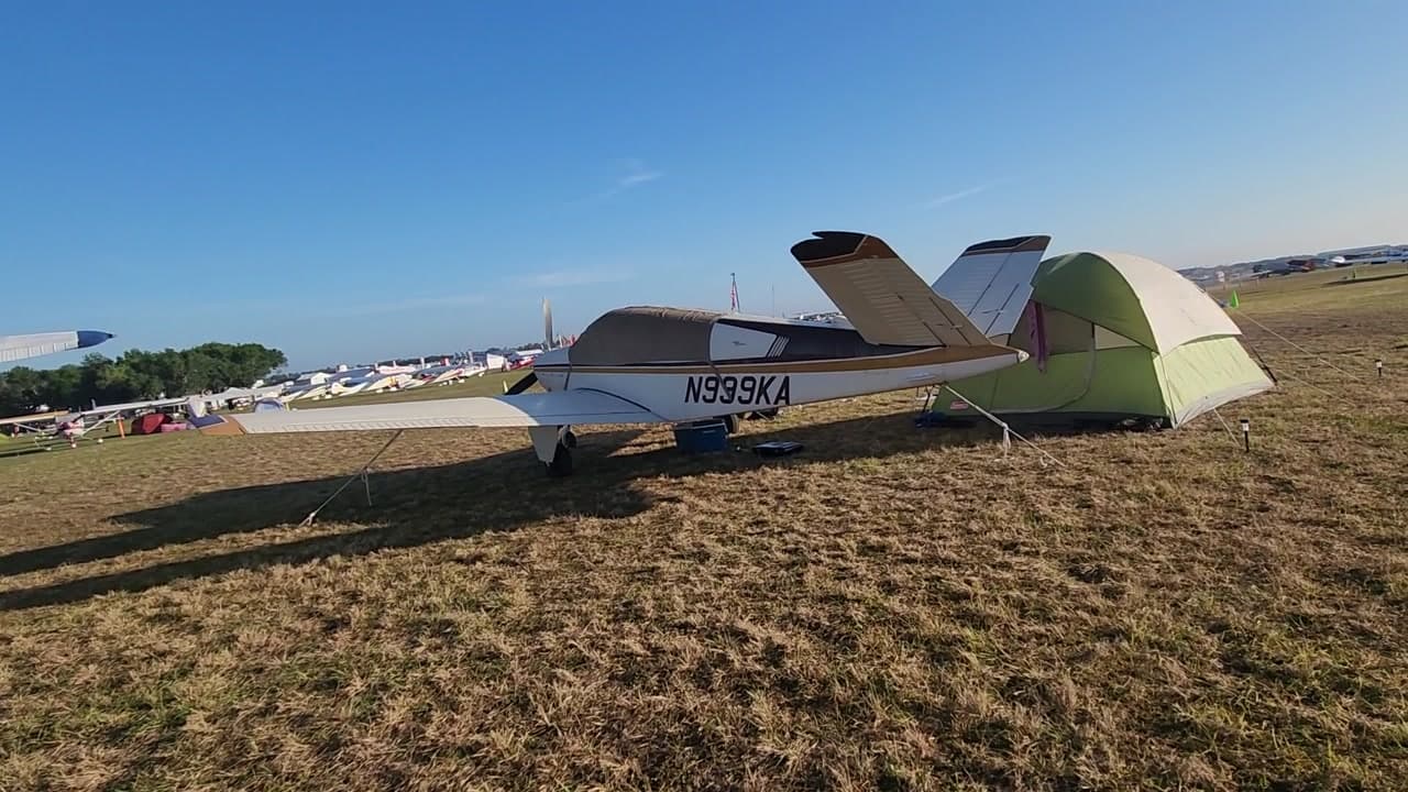 N939KA at KLAL