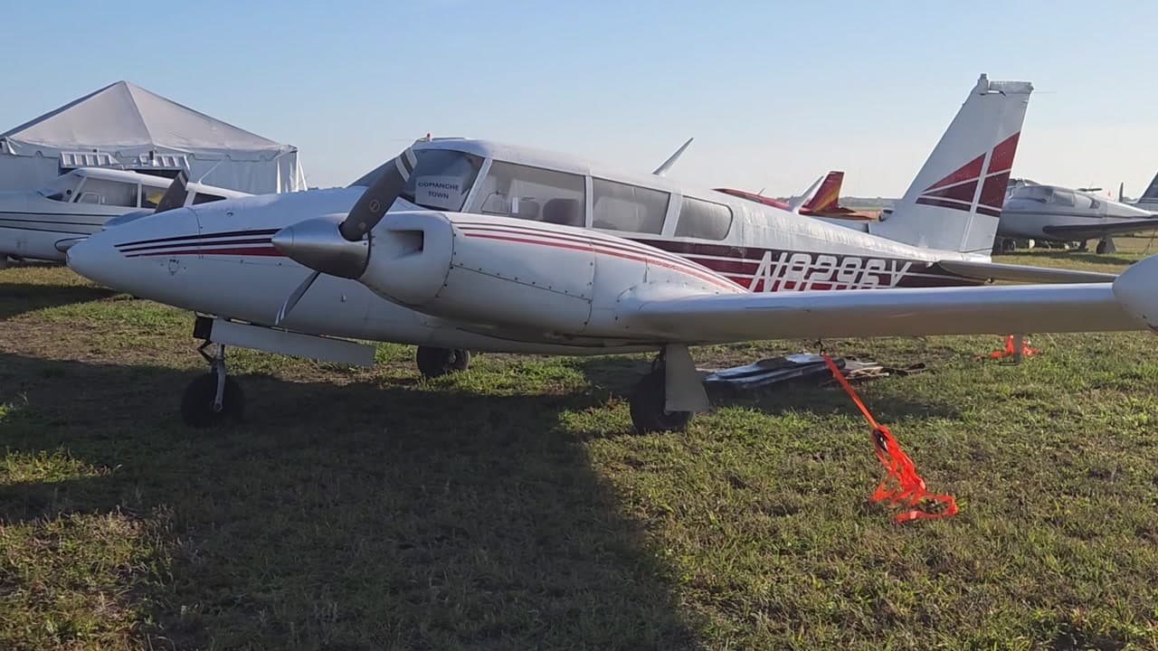 N8296V at KLAL