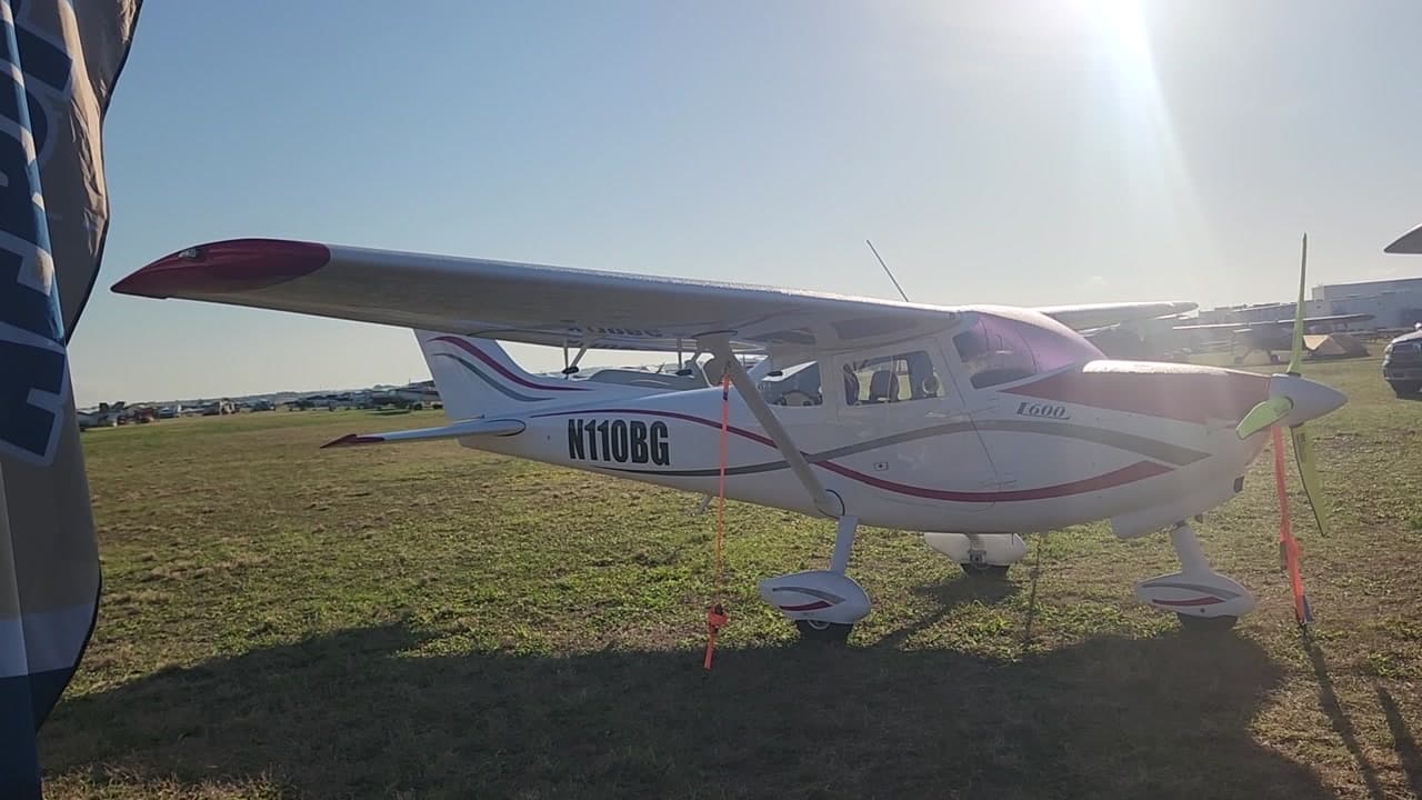 N110BG - Aeropilot S R O L 600 at KLAL