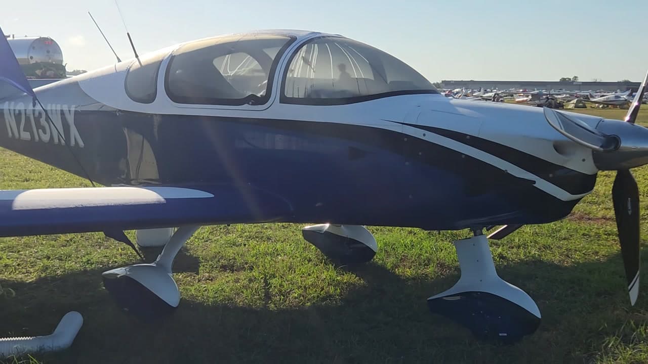 N213NX at KLAL